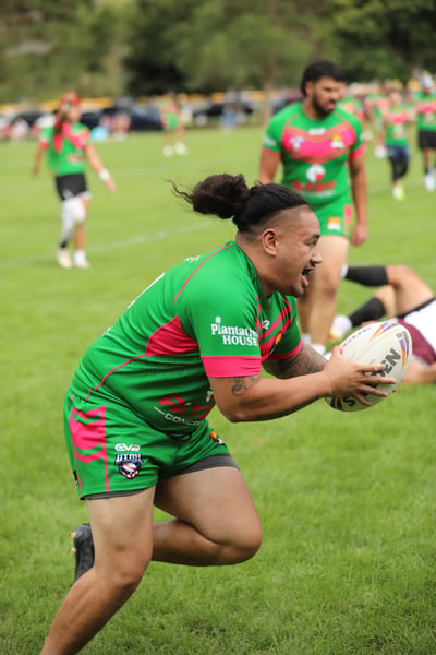 Rabbitahz ball carrier catching the ball on the run during a match